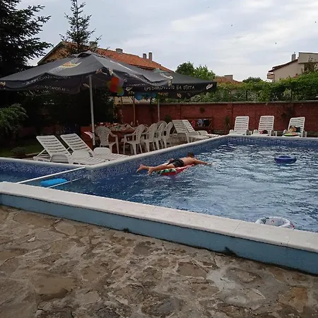 Апартамент До Морето * Pomorie